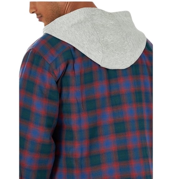Wrangler authentic hoodie plaid flannel blanket lined shacket size Medium NWT - Picture 3 of 11